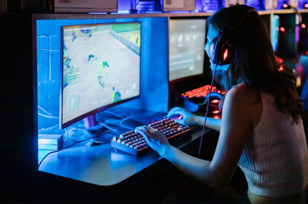 image of a lady gamer